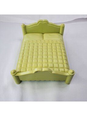 Vintage 90’s PLAYSKOOL Victorian Dollhouse Replacement Bed Green M-8094 Dolls